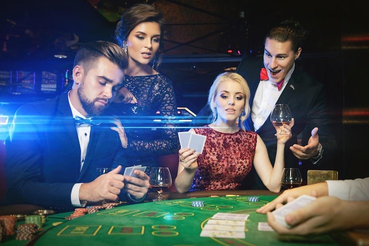 Tampilan dashboard utama platform divaqq menampilkan berbagai kategori layanan entertainment online
